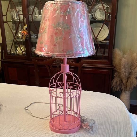 NIB Dolls Kill Flawless Bloom Table Lamp
